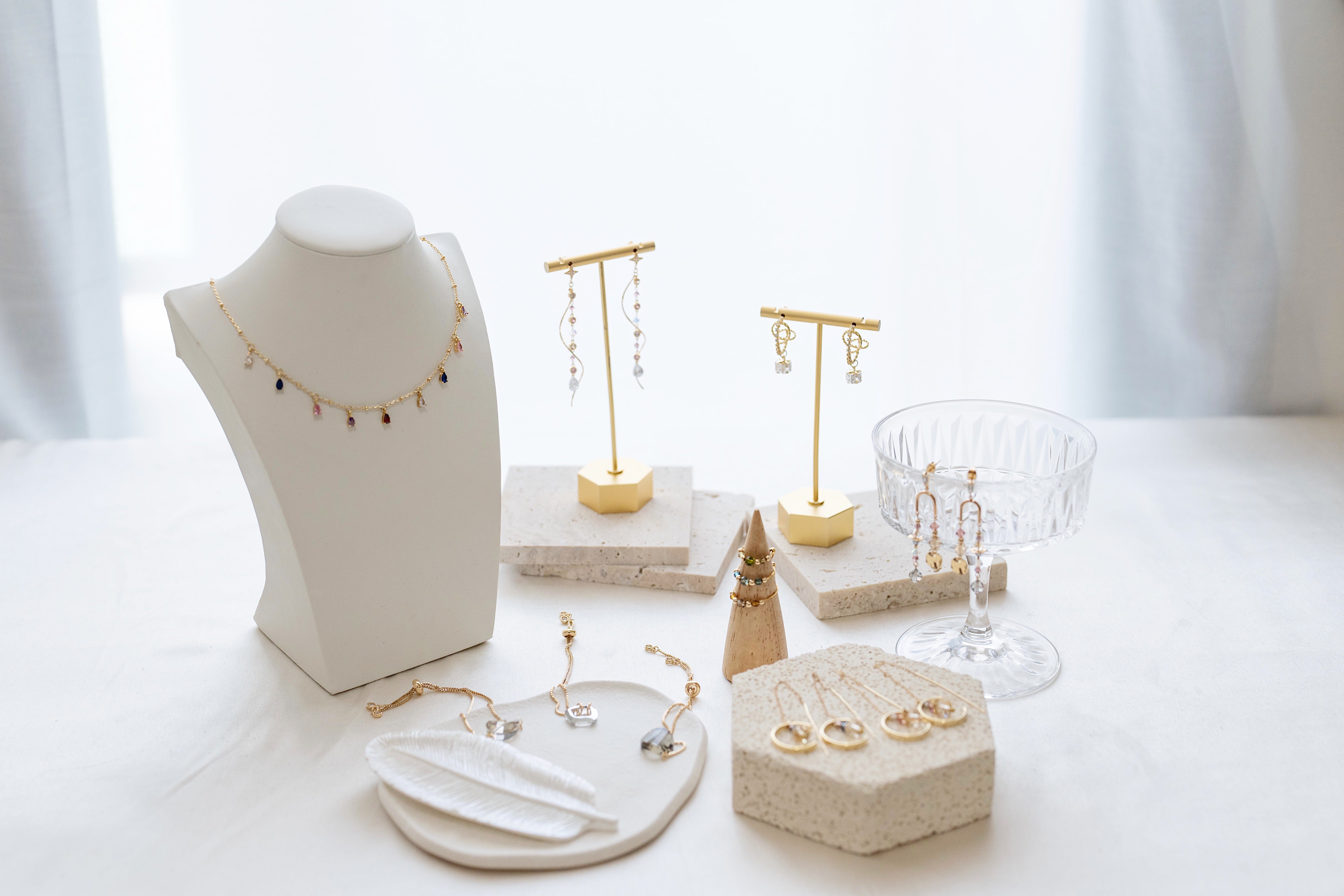 JEWELLERIES