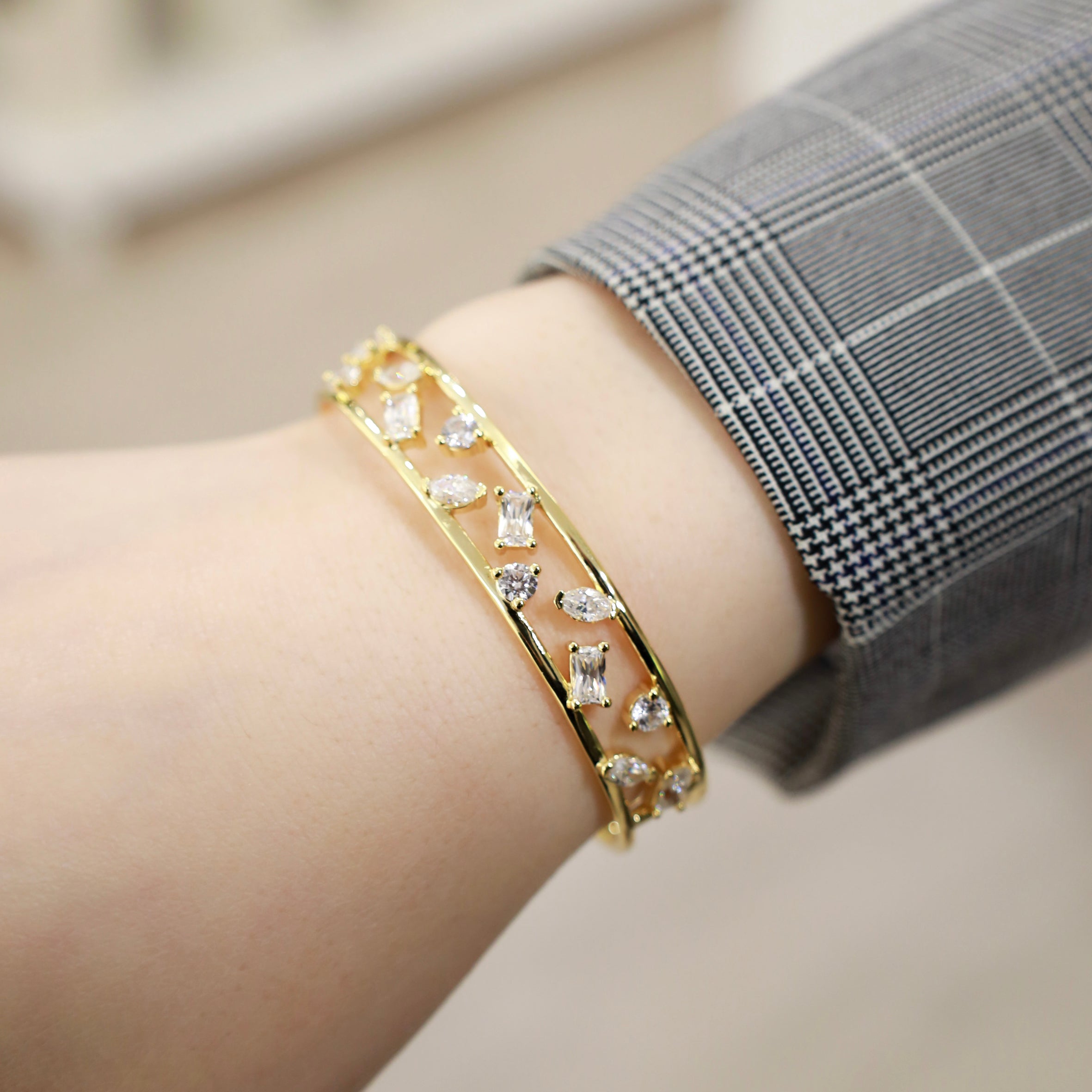 THE DREAMERS CUFF