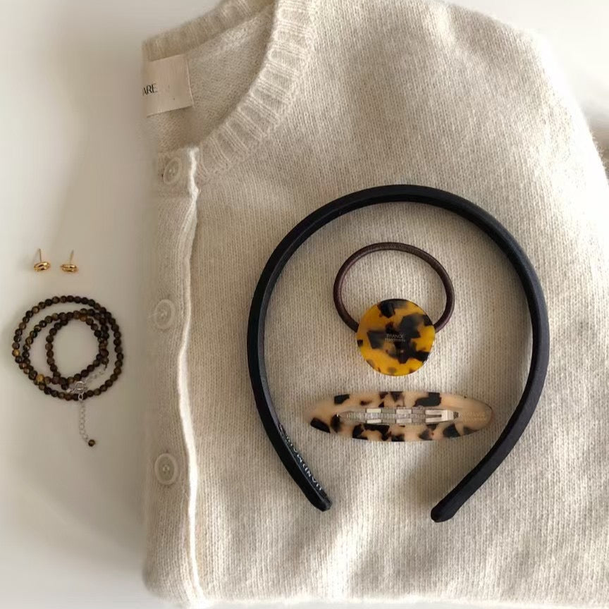 ChicStrands | France Lettering Oval Mini Hairpins