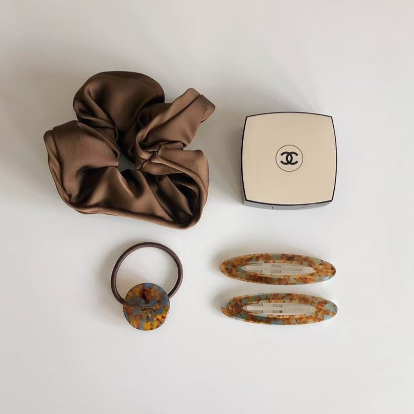 ChicStrands | France Lettering Oval Mini Hairpins
