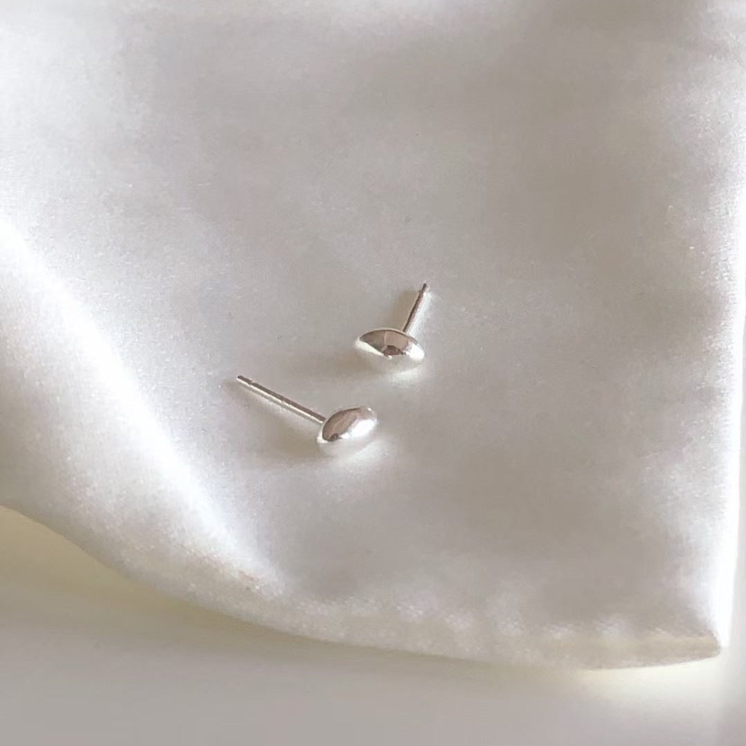 IKON | 925Silver Mini Egg Earrings