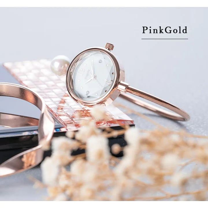 Zakkaholic | Single Pearl Bracelet Watch