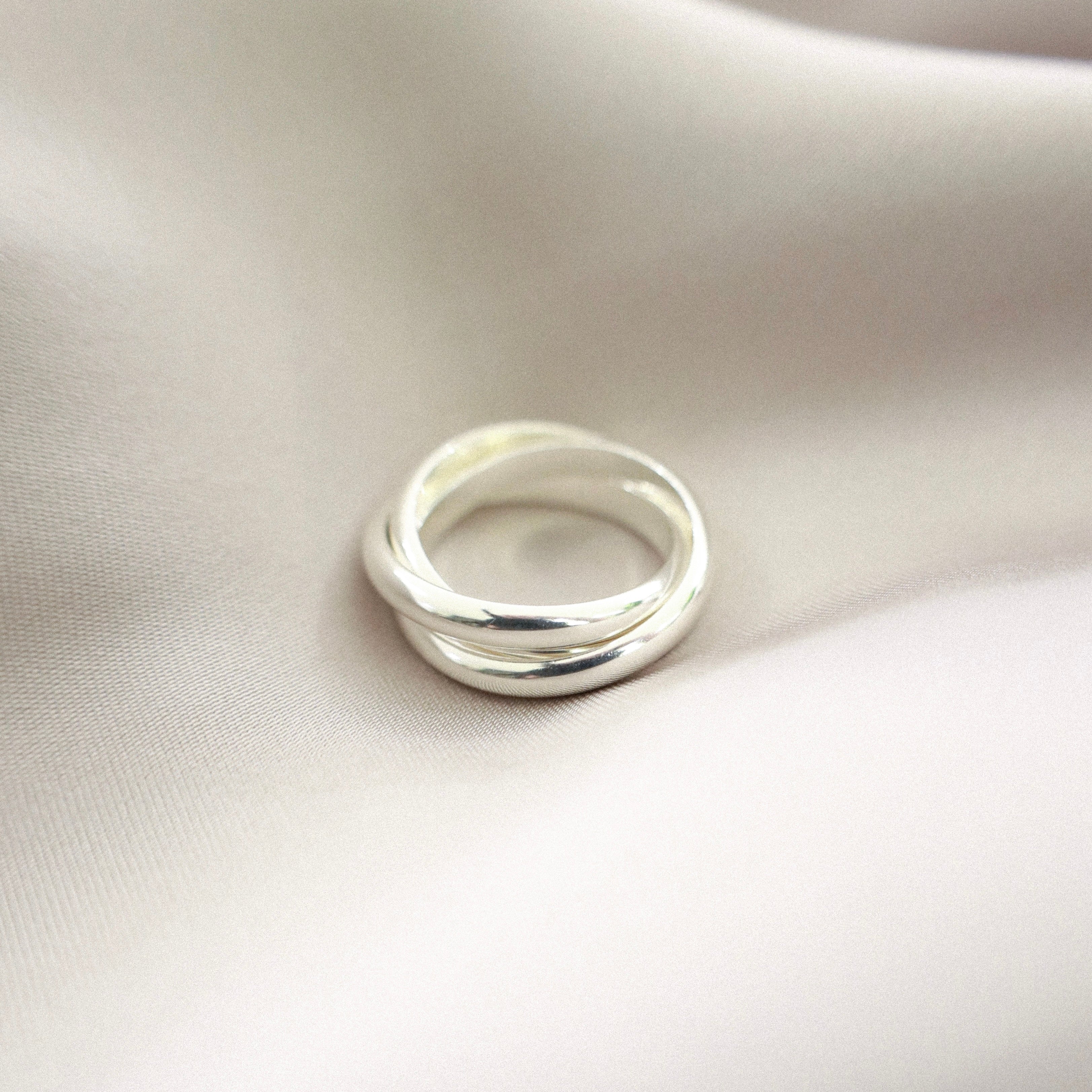女仔戒指推薦:TRIPLE RINGS - IKON94 銀色