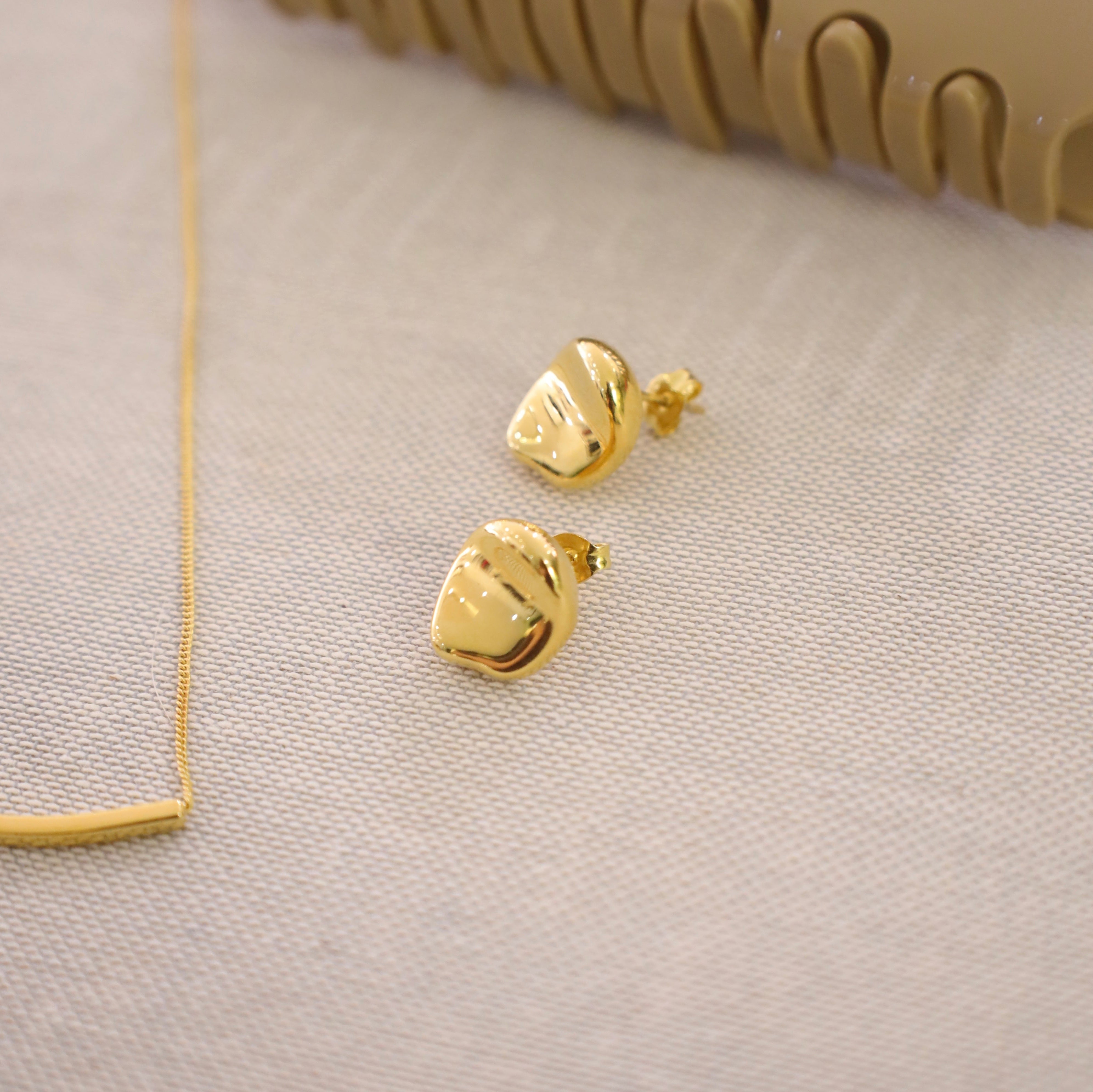 IKON DELUXE | Polished Smooth Concave Stud Earrings