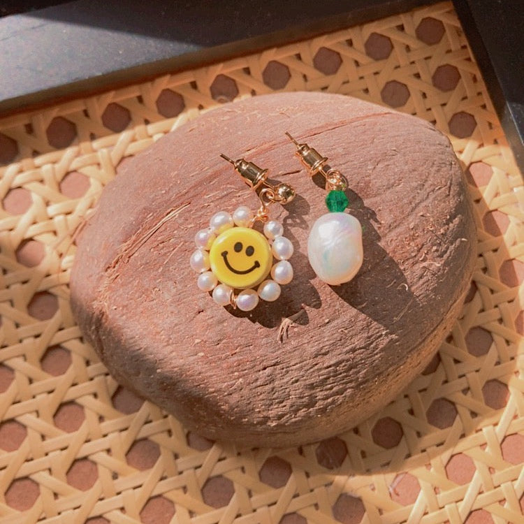Mor Mor Chu | Giggle Earrings