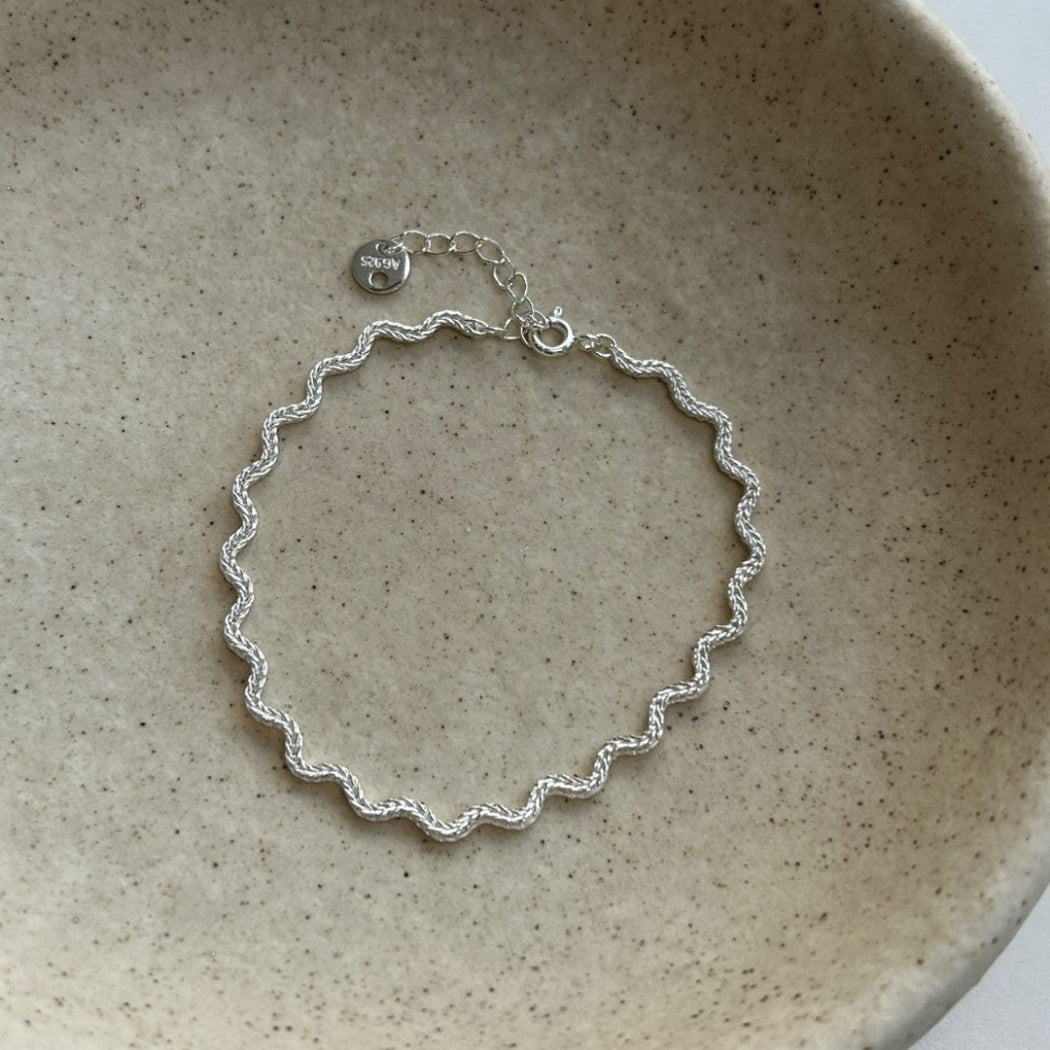IKON DELUXE | 925Silver Silky Twist Silver Bracelet