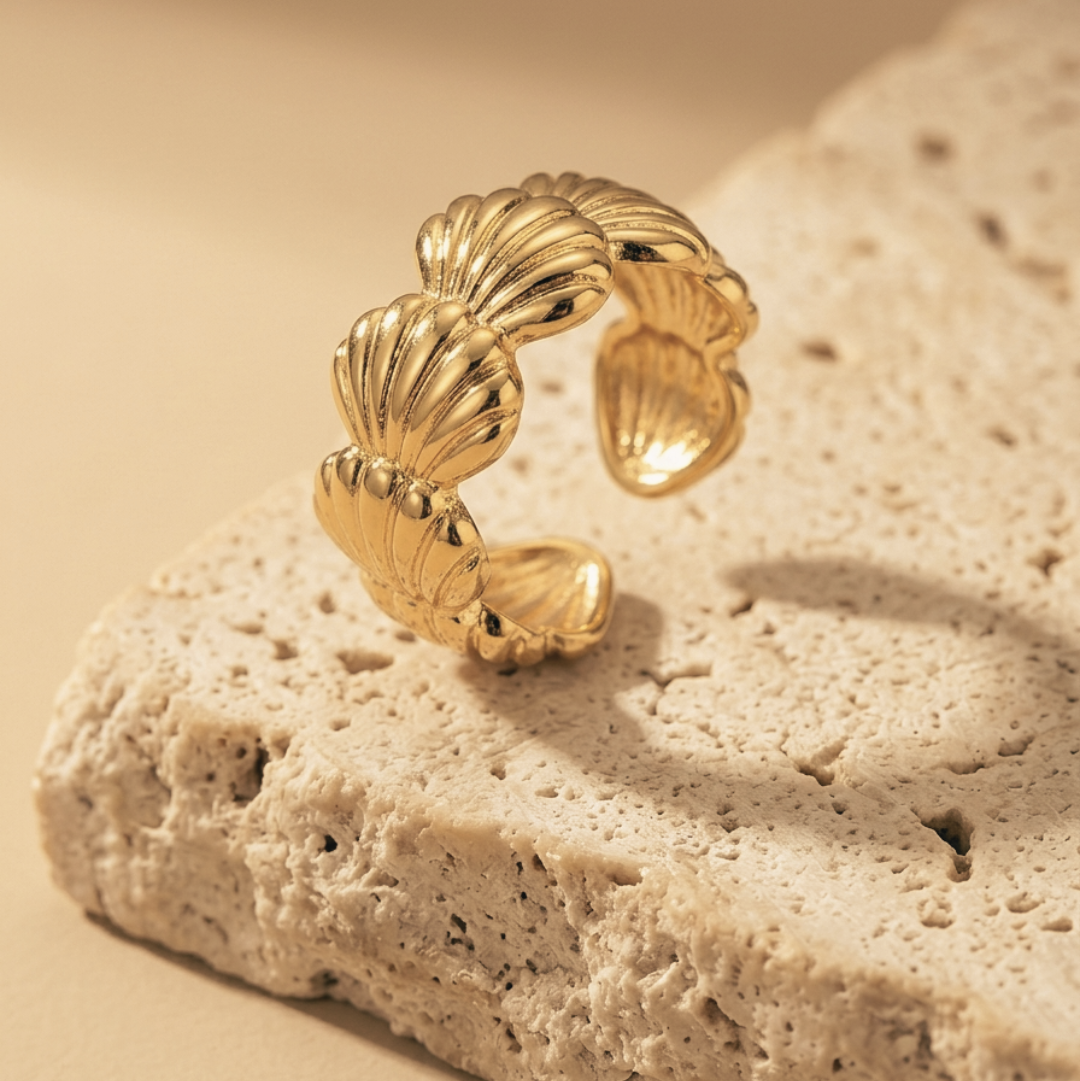 Psyche & Co. | Camio Ring