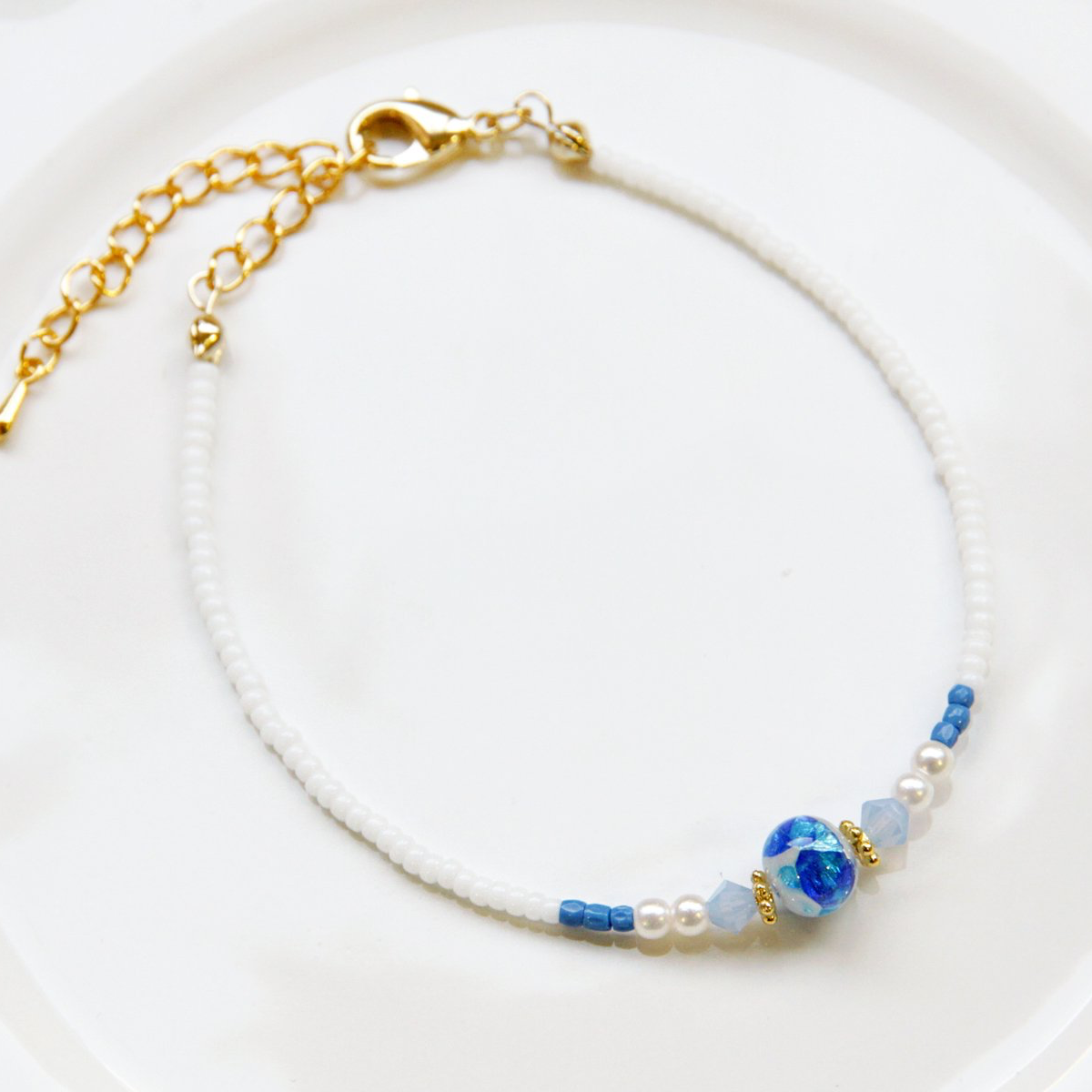 Zakkaholic | Jeenar Okinawa White Hotaru Glass 沖繩白螢琉璃手鏈
