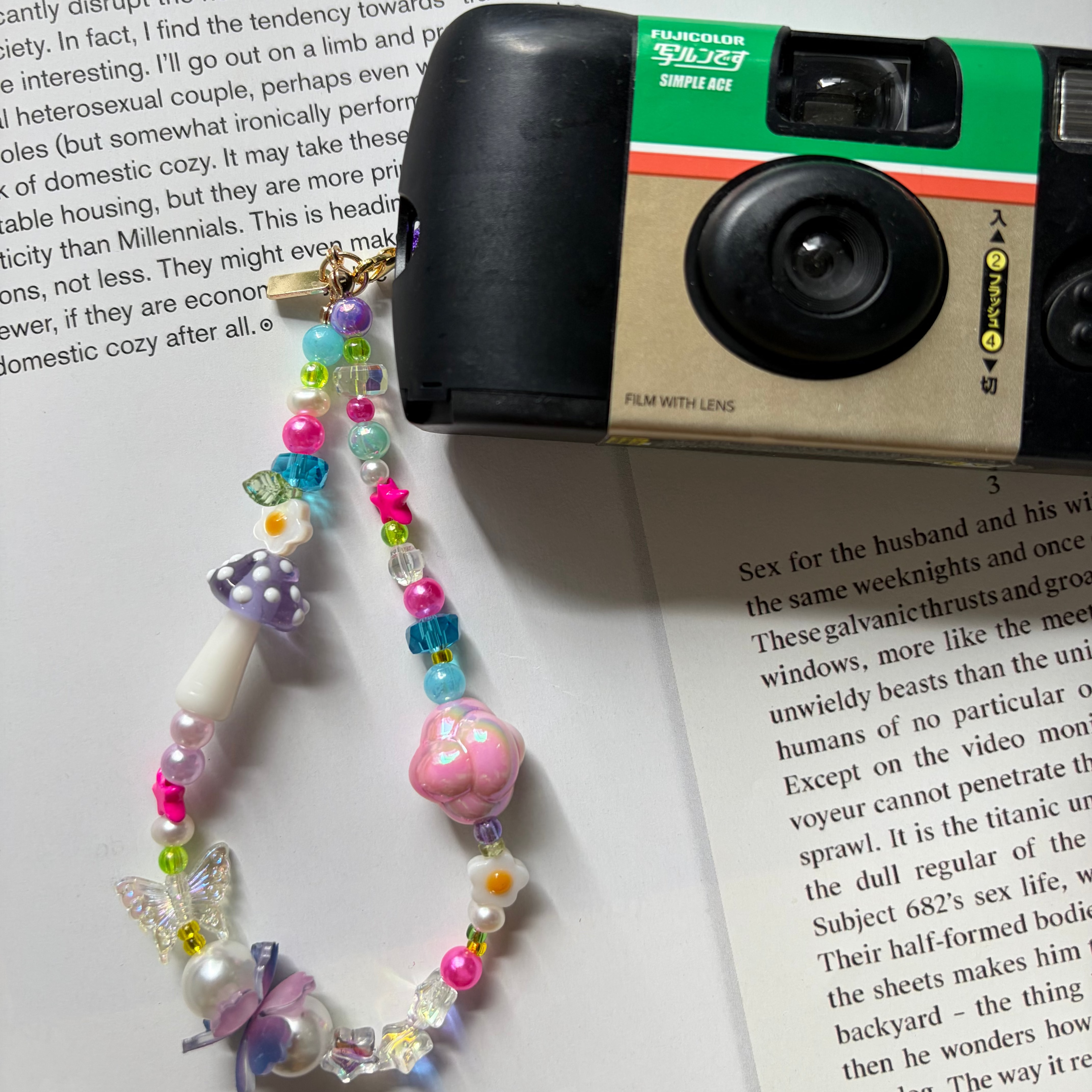 Mor Mor Chu | Mystigarden Phone Strap