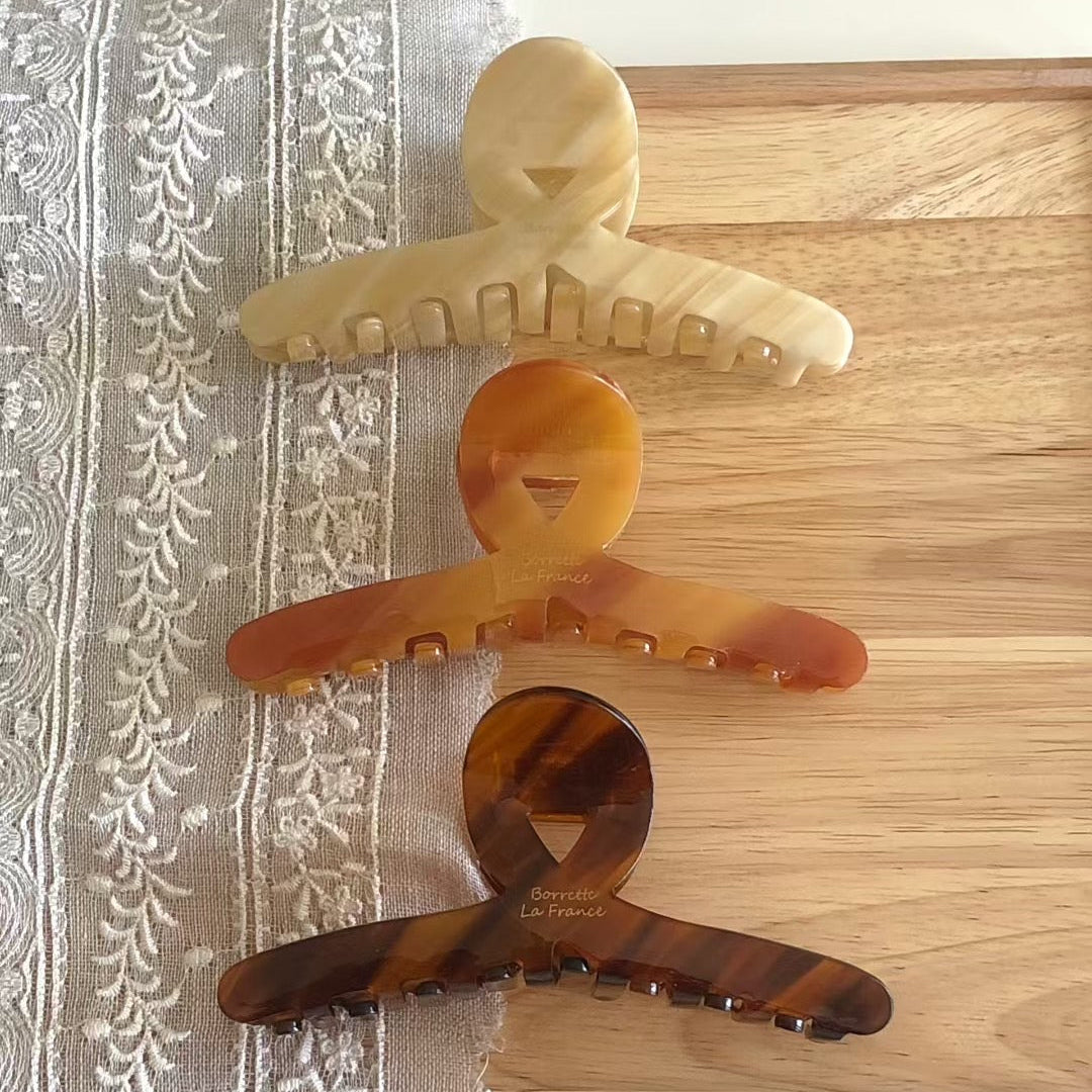 ChicStrands | France Lettering Hanger Hair Claws