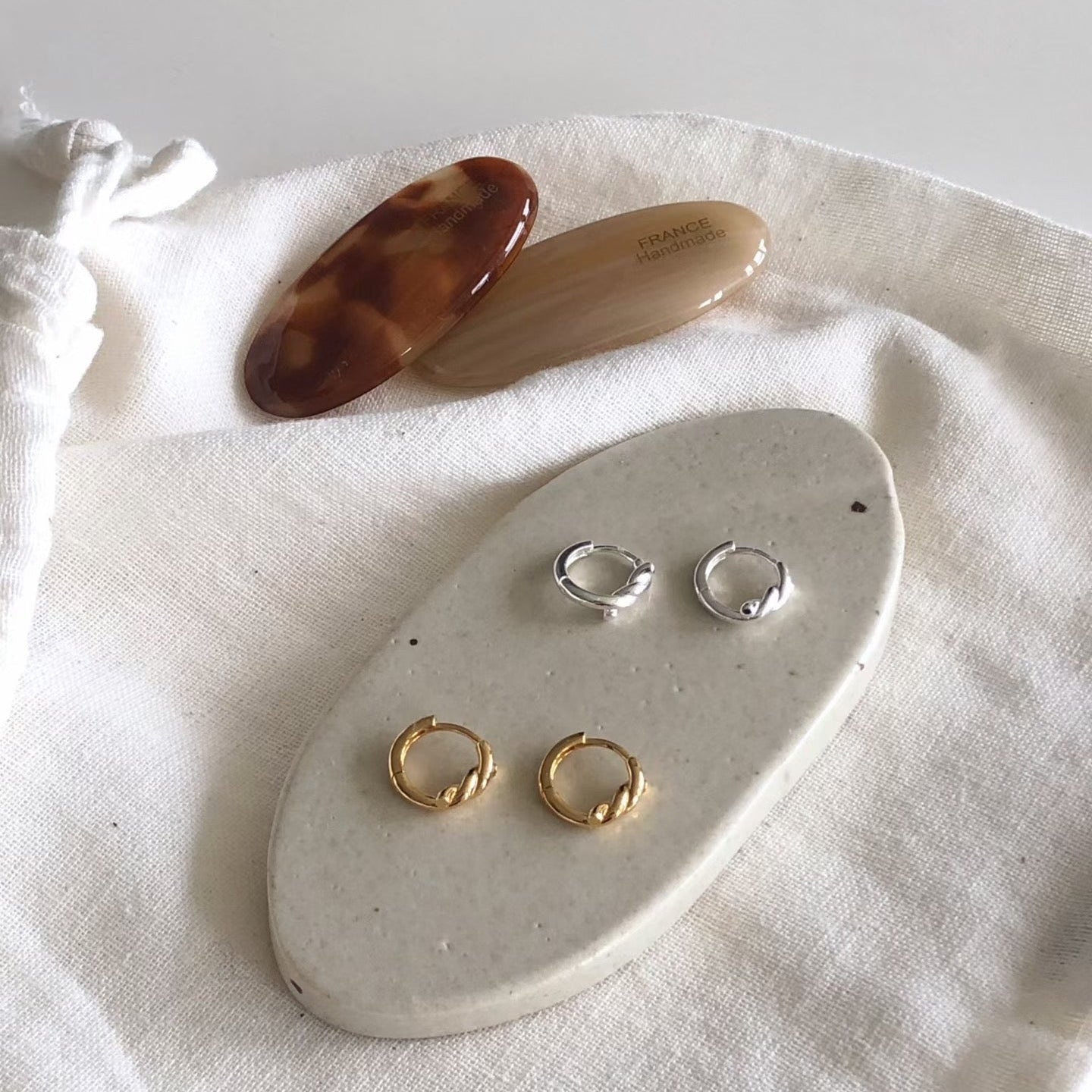 ChicStrands | France Lettering Pebble Mini Hairpin